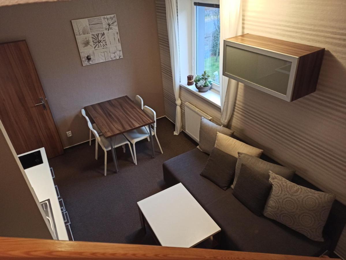 Mezonetovy Apartman Kouty Nad Desnou Apartment โลชนา นาดเด เดสเนา ภายนอก รูปภาพ